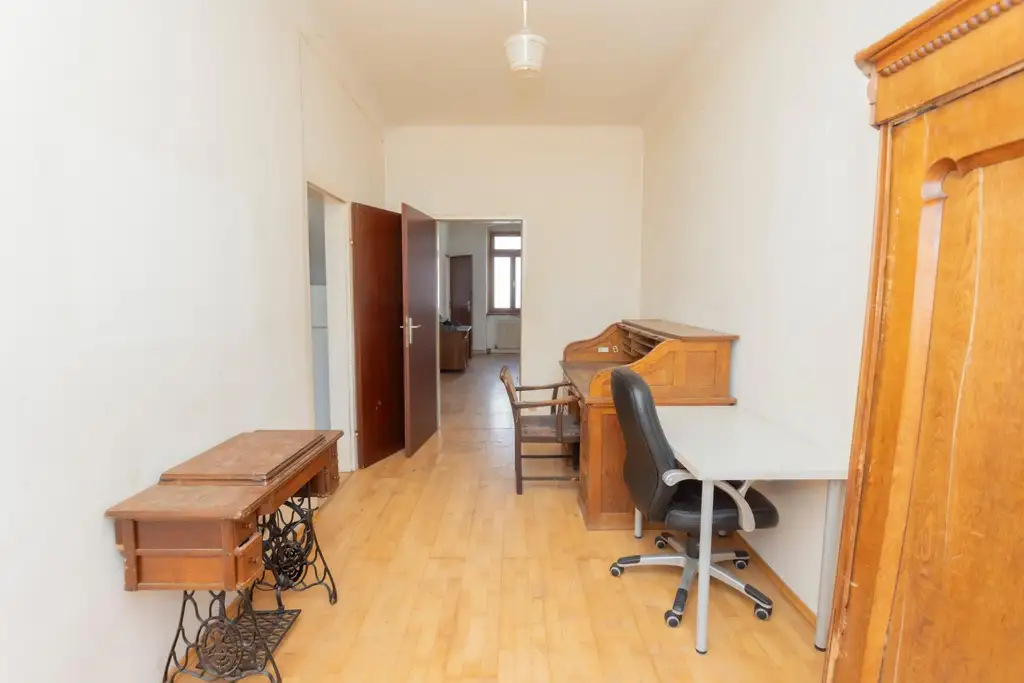 Investieren oder selbst gestalten – 3.Zimmer - 63 m² Altbaujuwel im 16. Bezirk