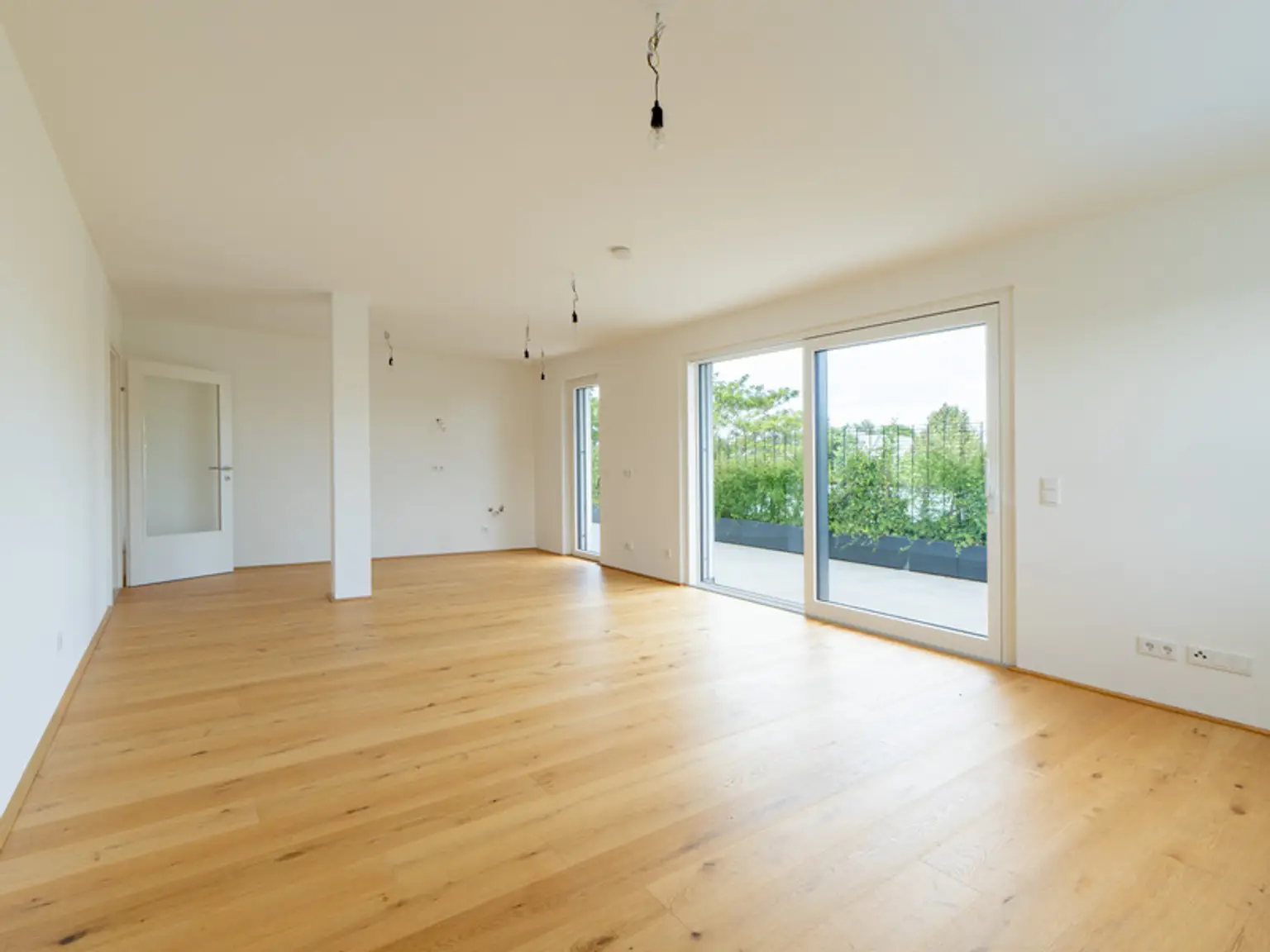 Der Sonnen entgegen. Helle 3-Zimmer mit großem ostseitig gelegenen Balkon. Sofort einziehen.