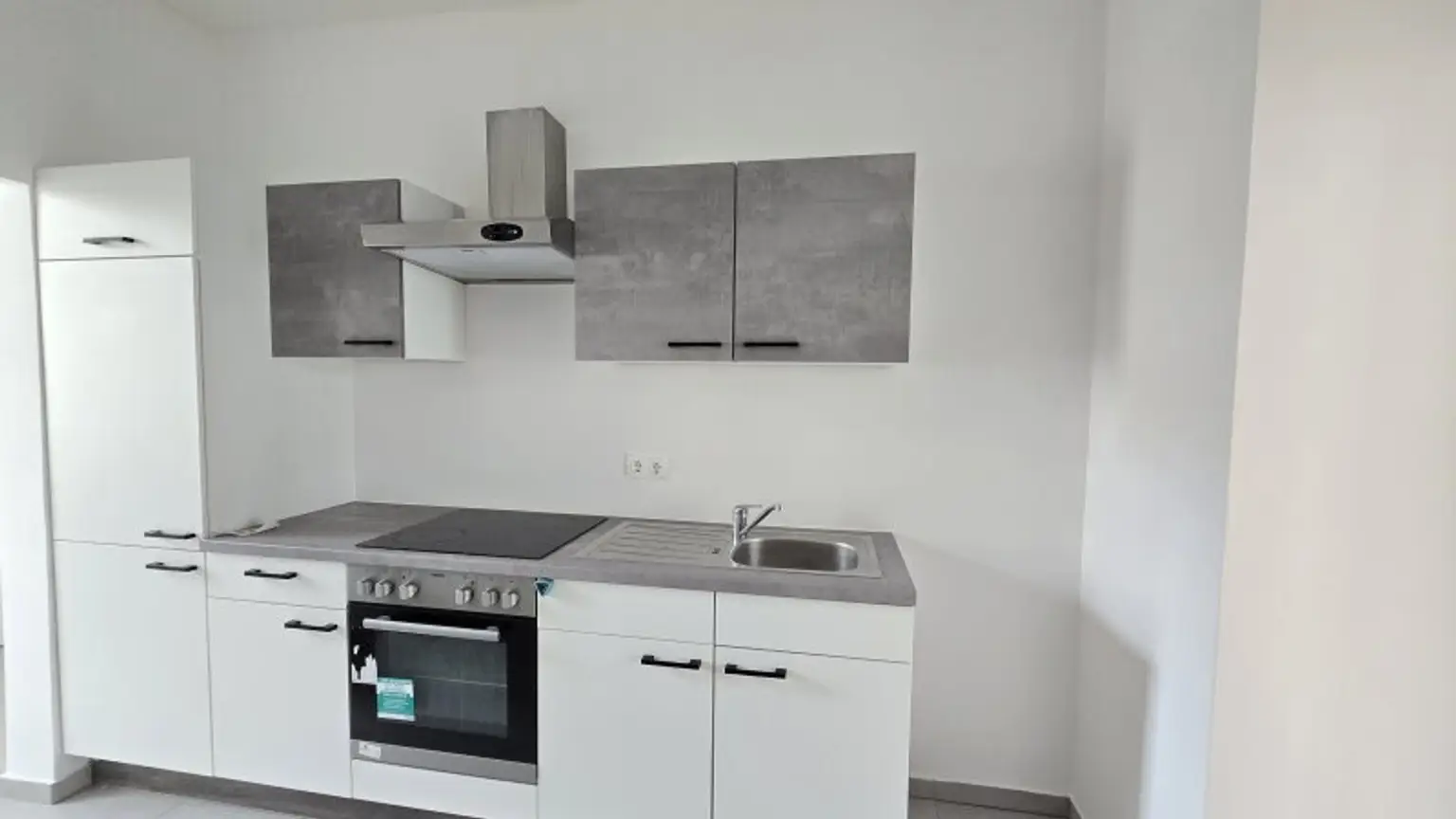 Erstbezug 2 Zimmer, Lichtdurchflutete Räumlichkeiten