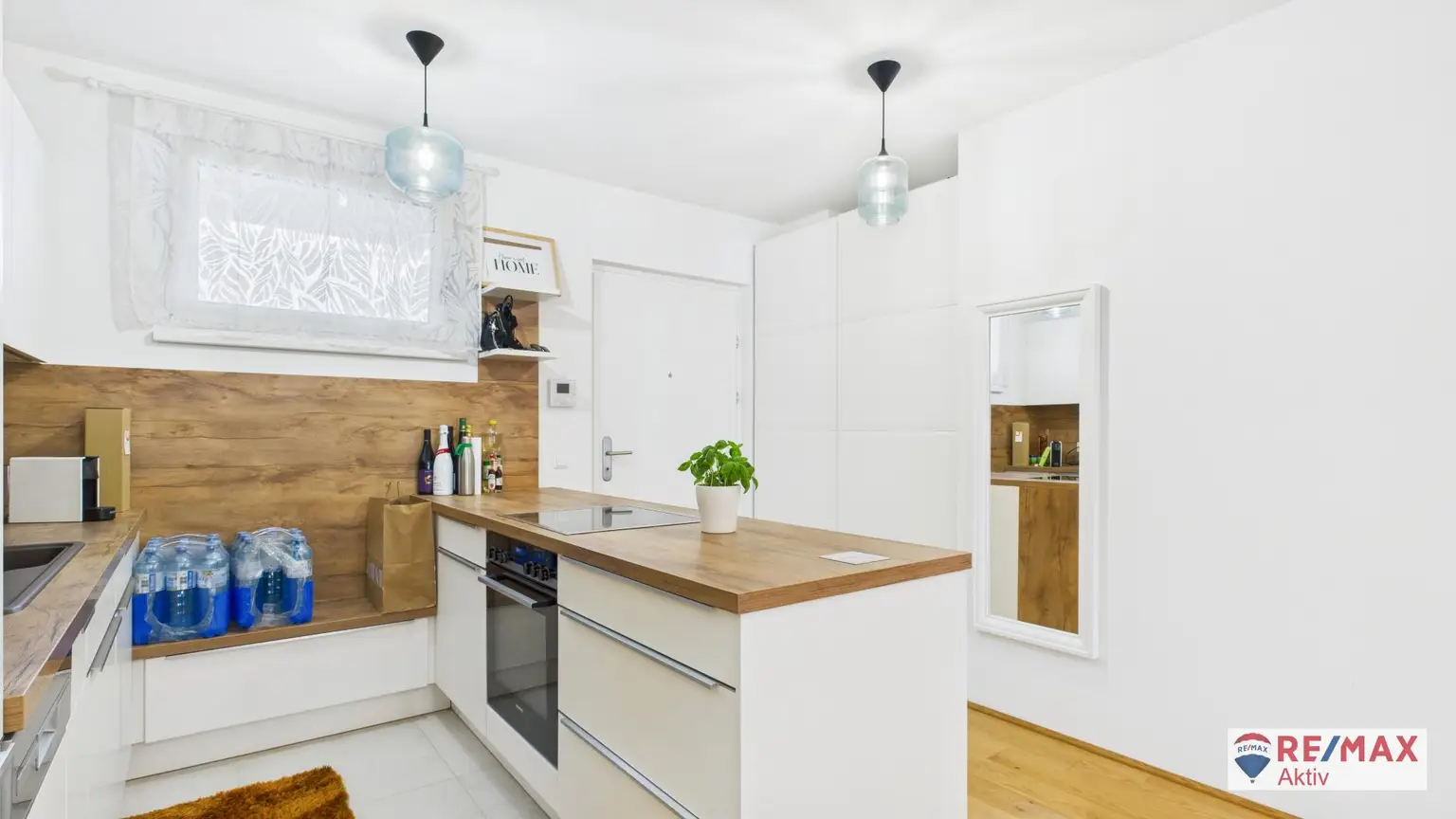 Traumhafte Wohnung mit Balkon & Garagenplatz - einziehen und wohlfühlen