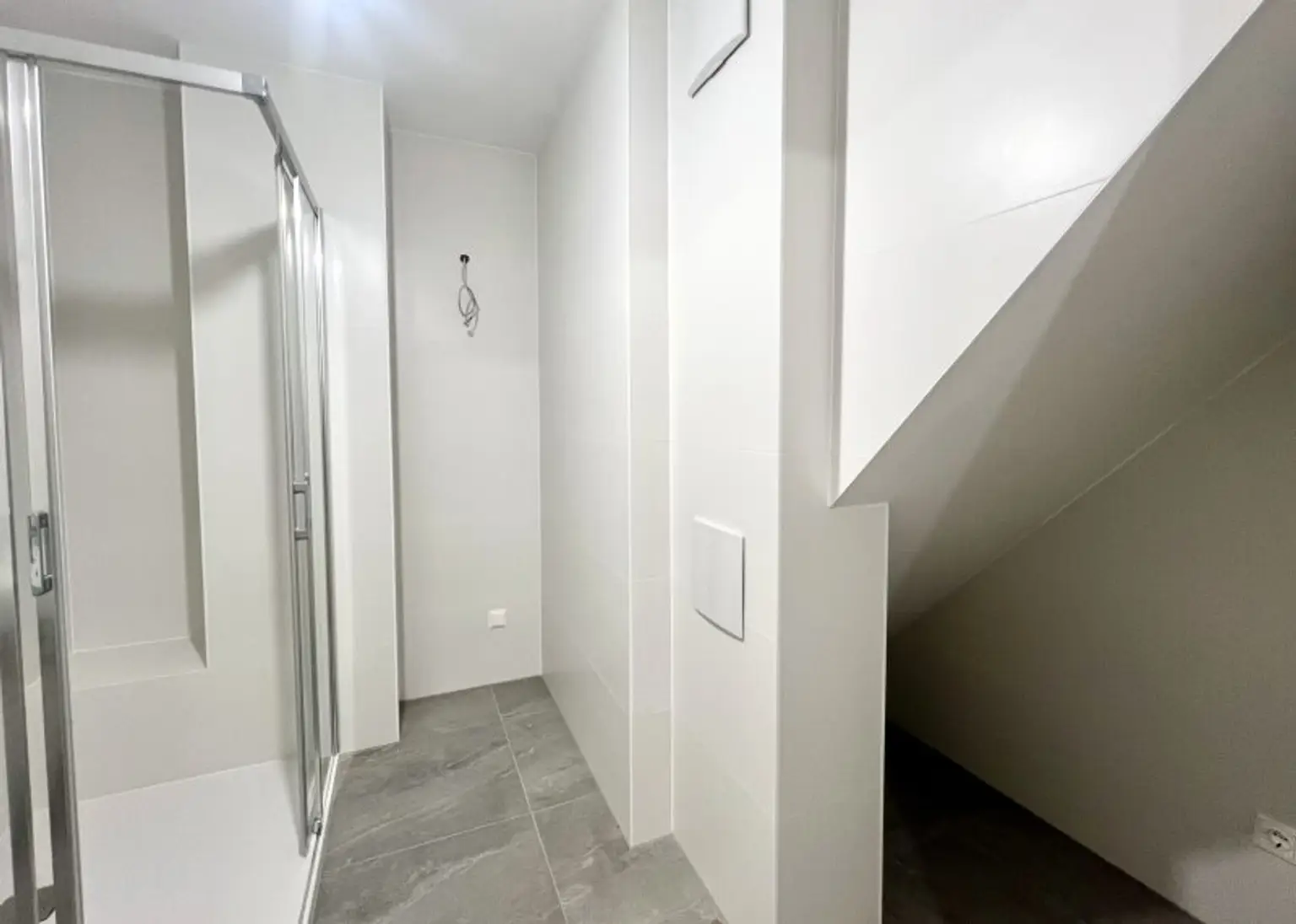 PROVISIONSFREI!!PANORAMABLICK - 2 - ZIMMER WOHNPARADIES MIT TERRASSE