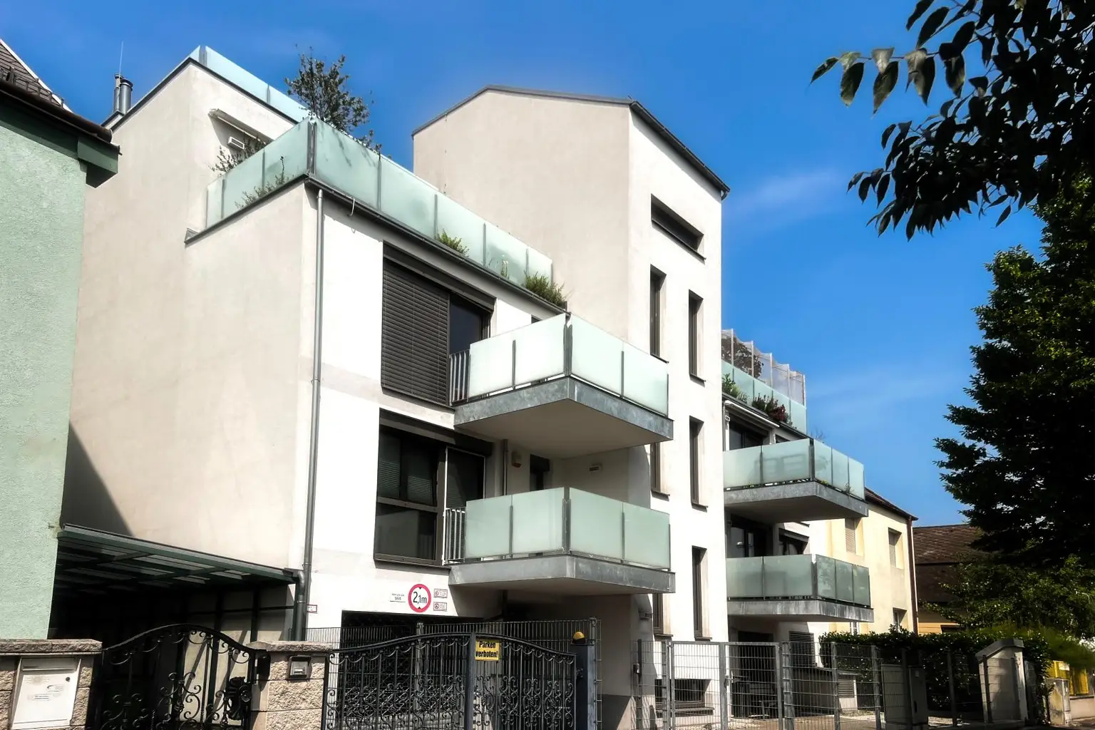 “Moderne 3-Zimmer-Wohnung mit Garten-Terrasse & Dachterrasse!“