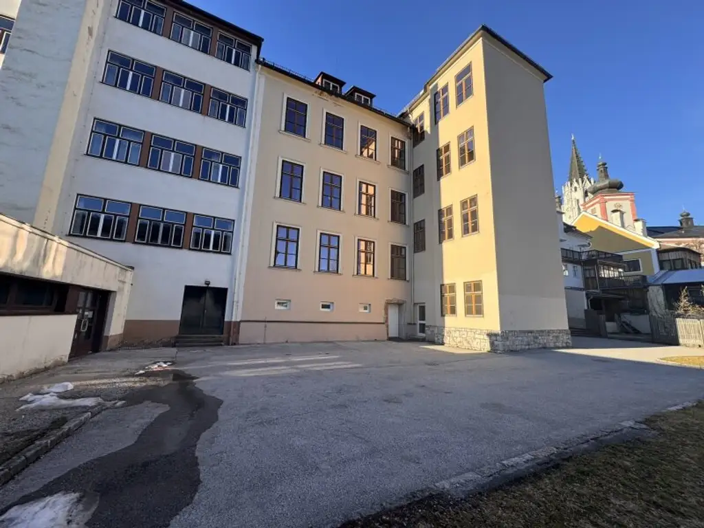 ATTRAKTIVES BAURECHT IM ORTSZENTRUM VON MARIAZELL