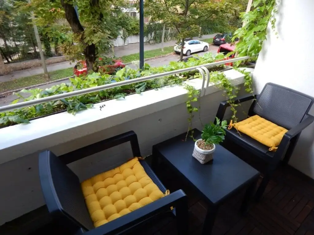 Helle und ruhige - Top ausgestattete Wohnung mit 2 Loggien