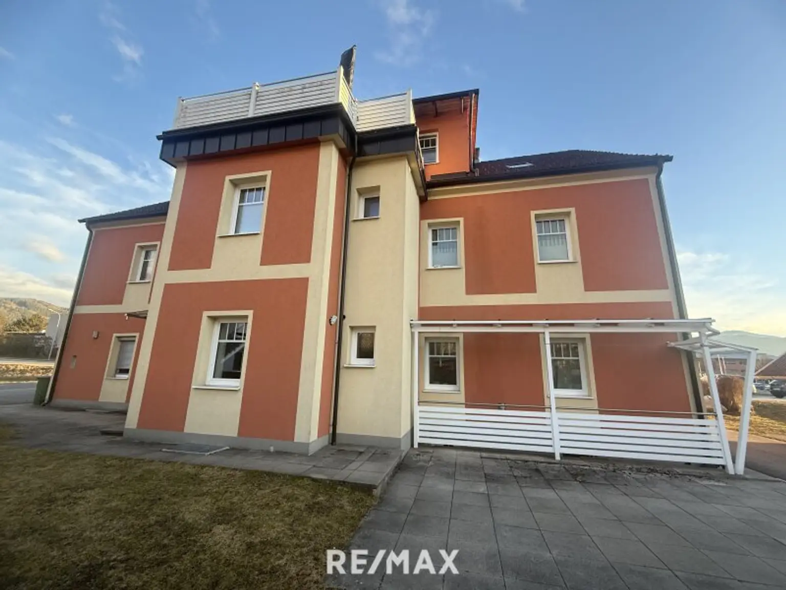 *** Top kernsaniertes 568m² Zinshaus in Kindberg – 5 Einheiten incl. Carports, voll vermietet, starke Renditechance! ***