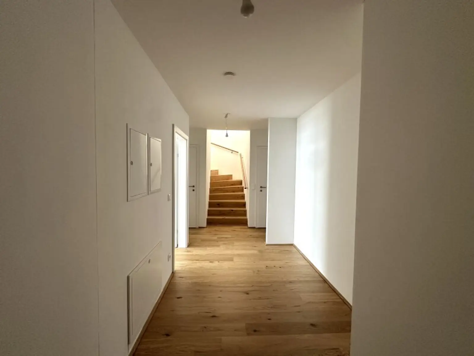 Hier werden Träume war! Exklusive 4-Zimmer Maisonette-Wohnung mit ca. 113 m2 sowie eigener Dachterrasse in ruhiger Lage