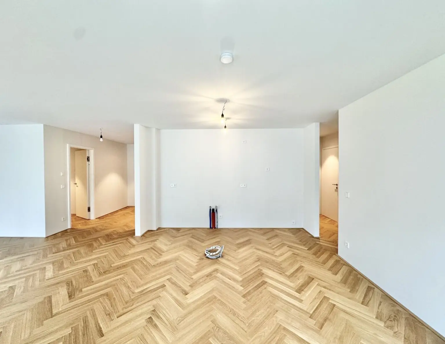 ANLAGE MIT HÖCHSTER QUALITÄT | HELLE 3-ZIMMER GARTENWOHNUNG | ERSTBEZUGSQUALITÄT