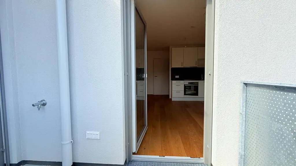 Balkon und nachhaltiges Wohnen in Essling, in deckengekühlter Ruhelage (weitere 2 Zimmer mit Balkon frei)