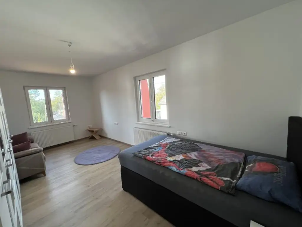 CHARMANTES EINFAMILIENHAUS