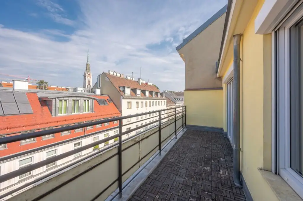 +++ NEU +++ helle 3-ZIMMER TRAUMWOHNUNG MIT 2 TERRASSEN, optimale Aufteilung, letzter Stock, Küche separat. Tolle Lage! ++++