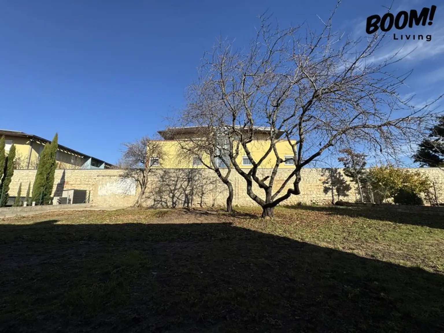 Charmantes Einfamilienhaus mit großem Garten – Ihr Rückzugsort im Grünen!