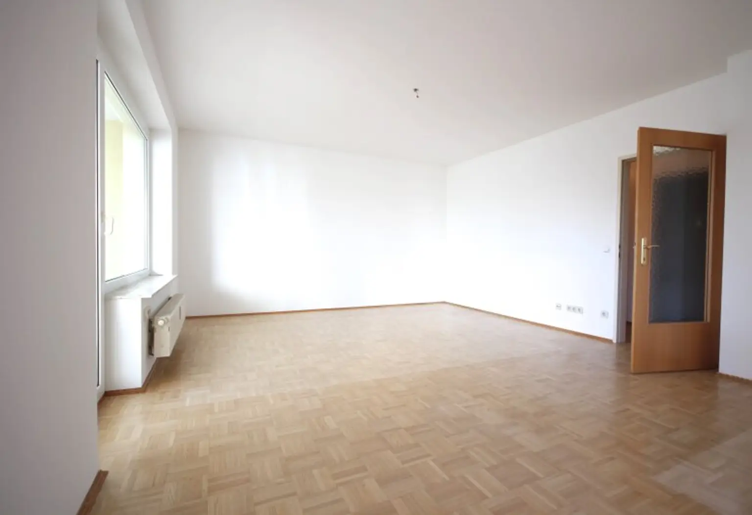 Schöne 2-Zi-Wohnung in Zentrumslage inkl. Tiefgaragenplatz