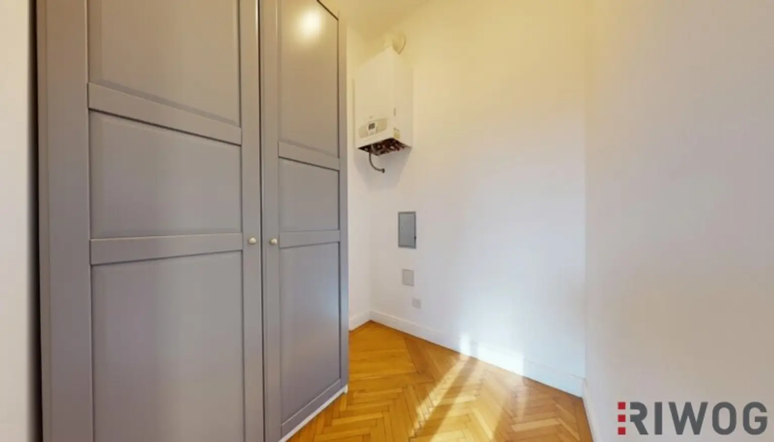 Wohnung mit touristischer Widmung nahe Schloss Schönbrunn | Prunkvolles 4-Zimmer Altbauapartment mit Loggia I 360° Rundgang