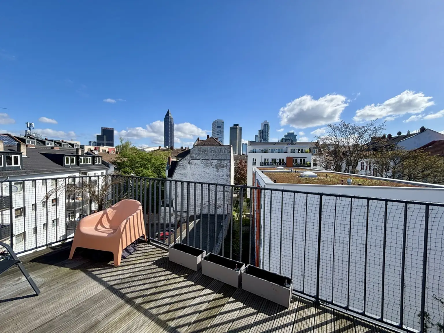 METZ IMMOBILIEN - Moderner 4-Zimmer Neubau im Gallusviertel!