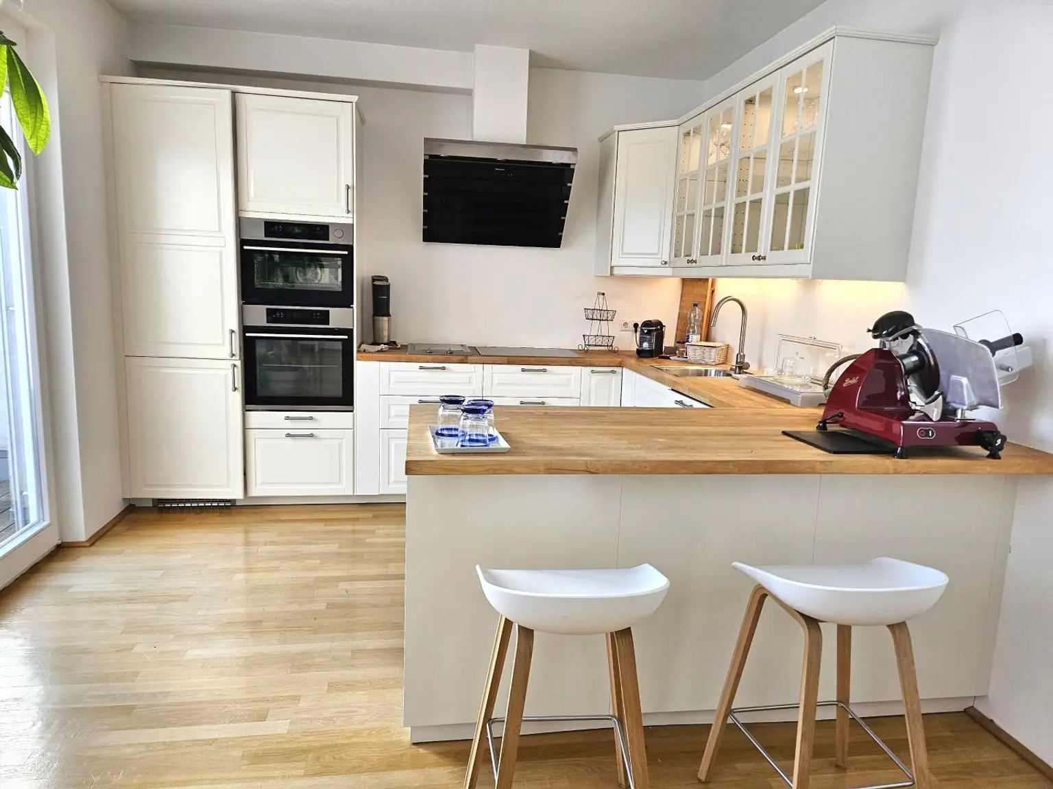 DACHGESCHOSS ! "Sensationell" der Ausblick !  Ruhige Lage ! Dachmaisonette mit Loft-Feeling!