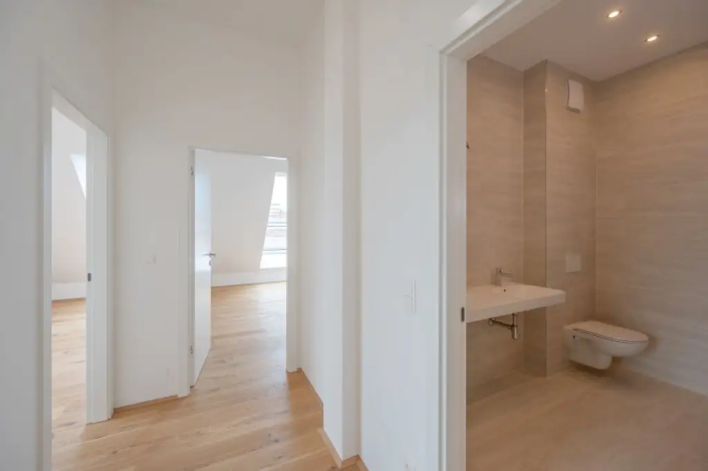 ++FonteFlats++ Fantastischer 4-Zimmer Dachgeschoss-ERSTBEZUG mit großartiger Dachterrasse