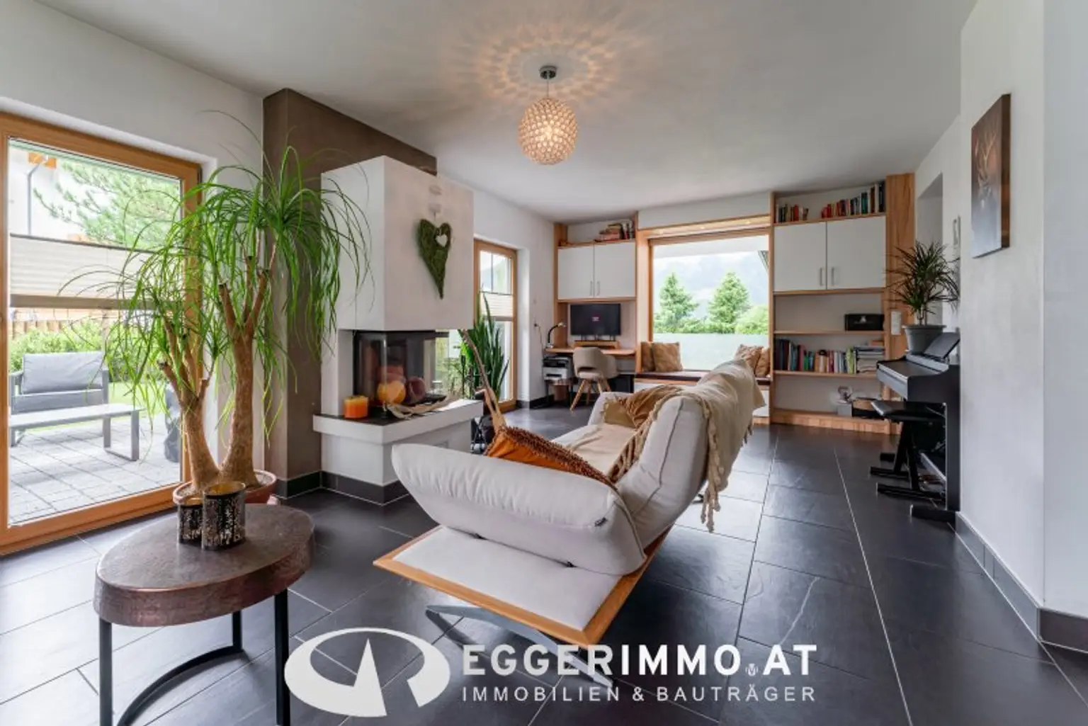 Living and Renting in the Heart of Kaprun – Exclusive Multi-Family House with Separate Apartment