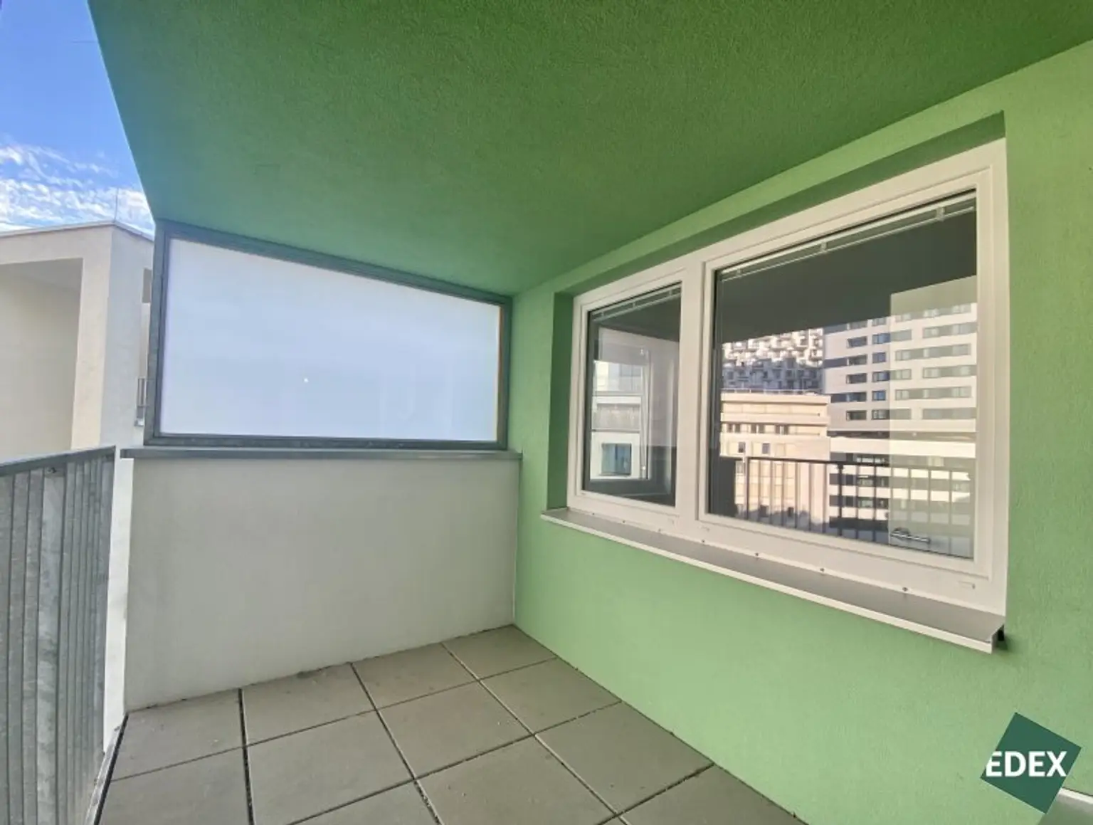 Großes 2-Zimmer-Apartment mit Loggia und Schrankraum beim Hauptbahnhof