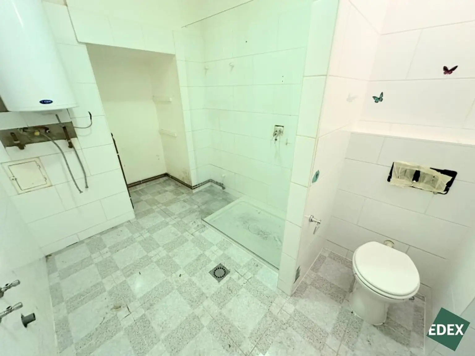 Anlegerobjekt nahe Augarten – 3-Zimmer-Altbau mit Entwicklungspotenzial