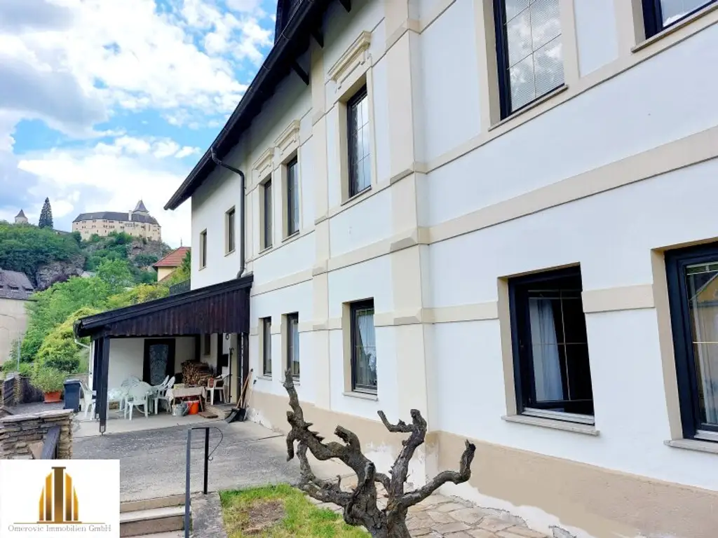 Ehemaliges Gästehaus im Villencharakter mit Blick auf die Rosenburg im Kamptal (Waldviertel)! 6,5 km von Horn entfernt!