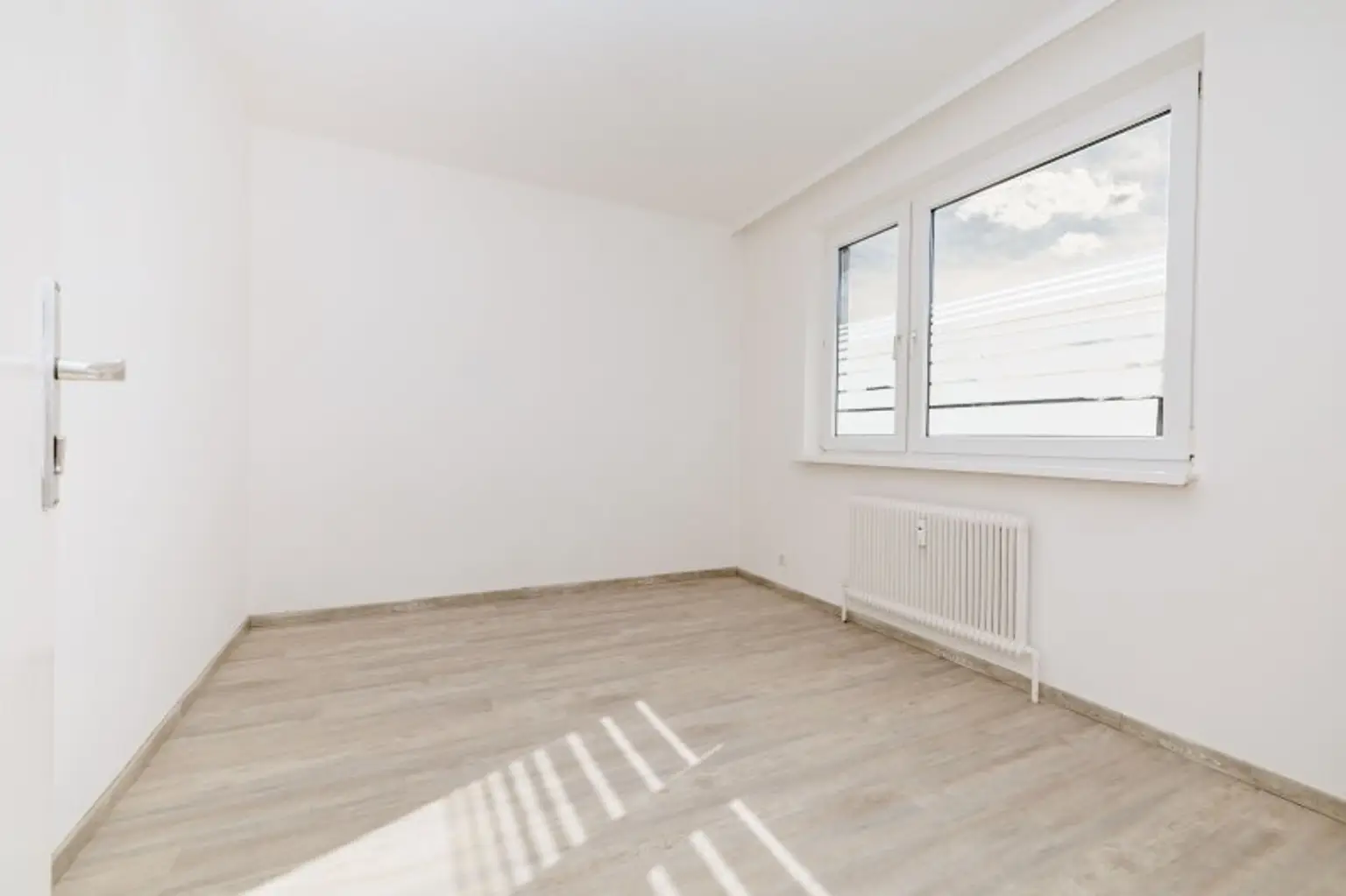 2x LOGGIEN I PROVISIONSFREI I 5 ZIMMER I FAMILIENWOHNUNG I LIFT I SEPARATE KÜCHE I TRAUMHAFTER AUSBLICK I LEOBEN I AB SOFORT I PROJEKT WOHNEN I