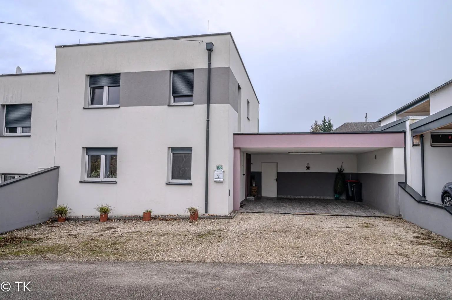 Doppelhaushälfte in Siedlungslage