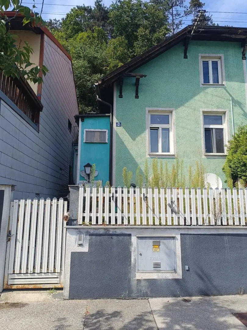 DOPPELHAUSHÄLFTE  IN BERNDORF ZUM KAUF
