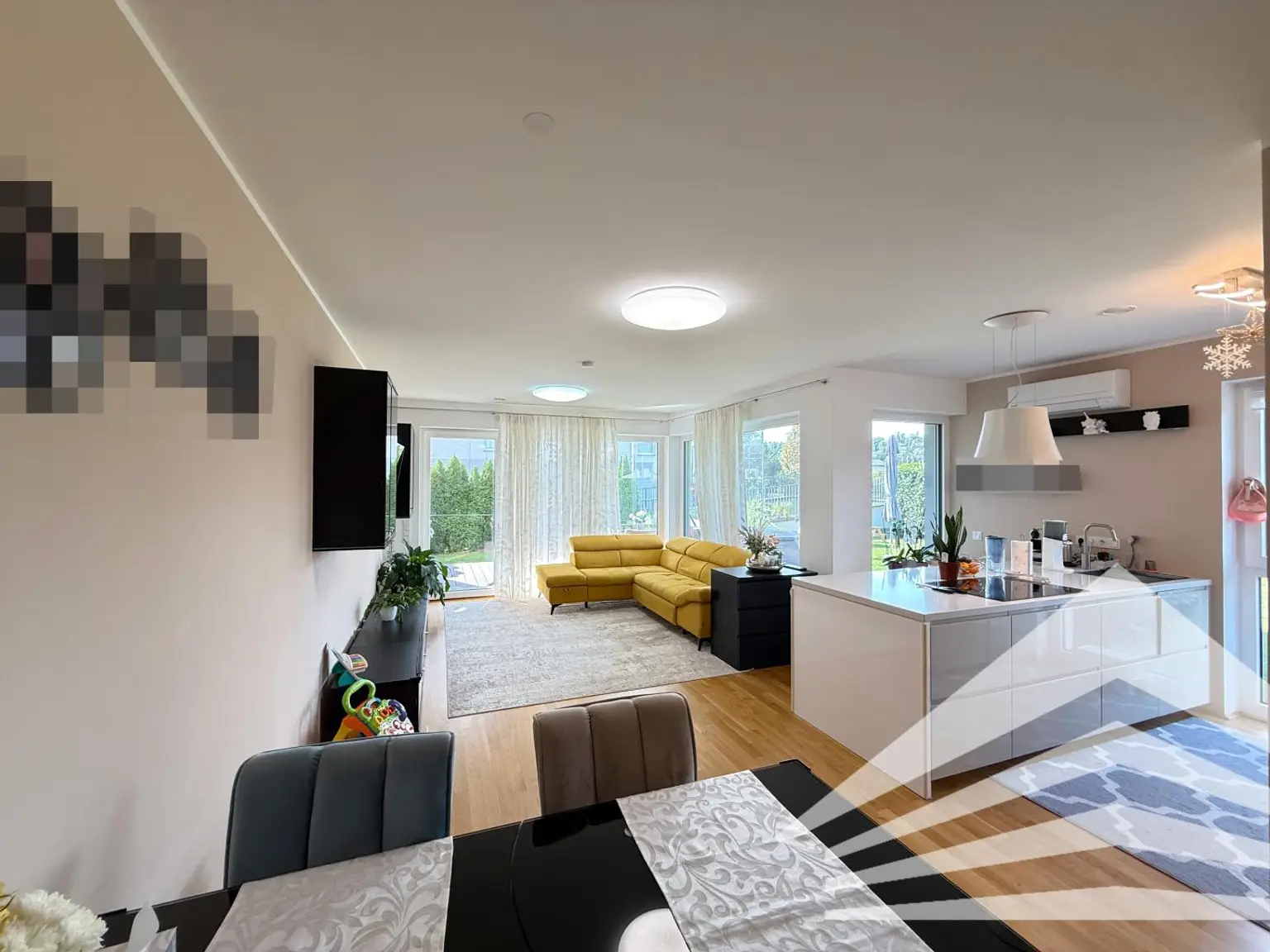 Moderne 3 Zimmerwohnung mit 177 m² Eigengarten in Linz/Pichling!