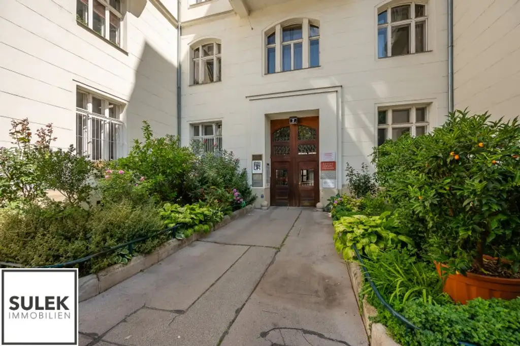 Großzügige 4-Zimmer-Wohnung am Brahmsplatz – Top-Lage im 4. Bezirk