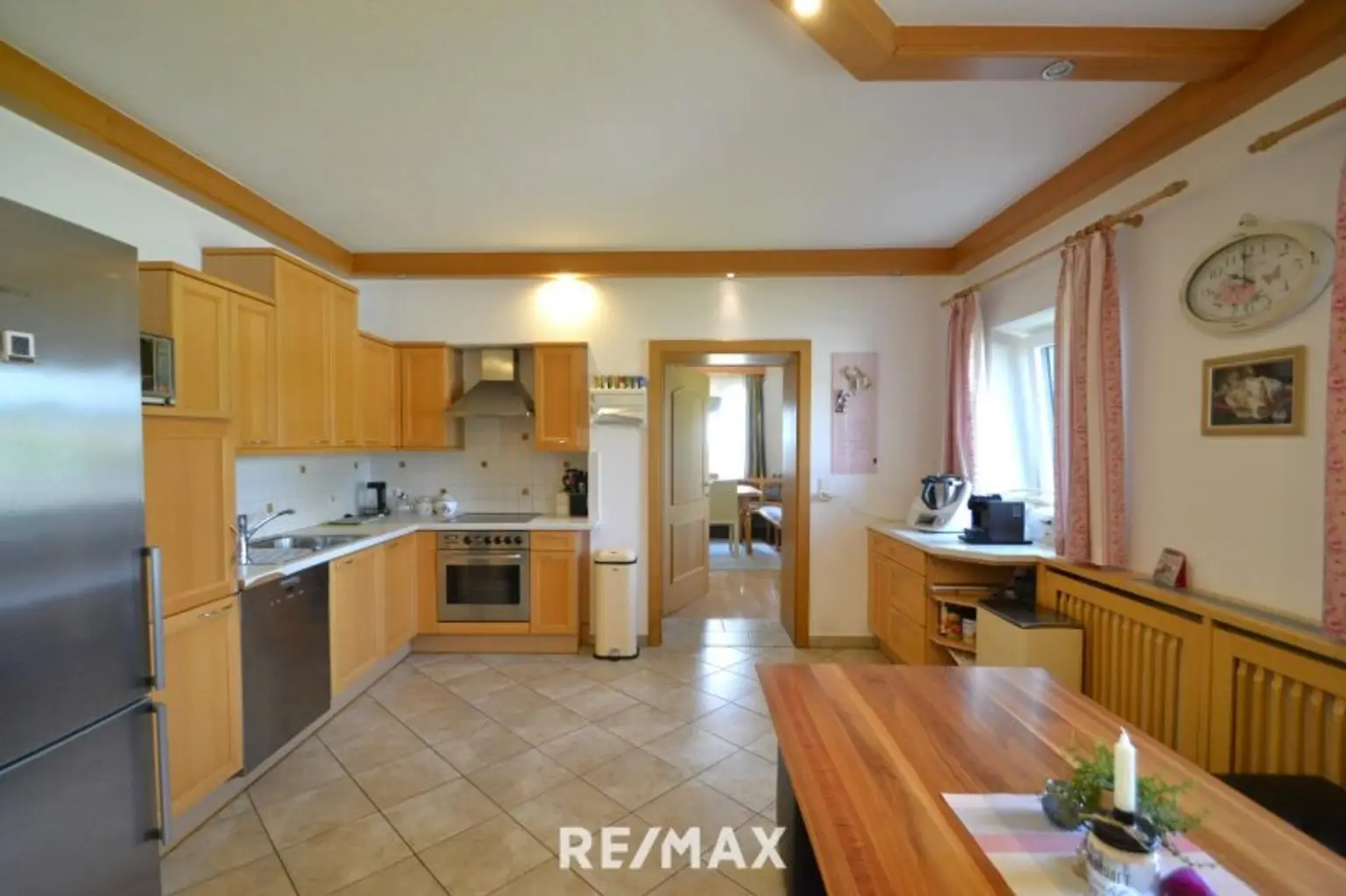 Küche mit Nachmittagssonne