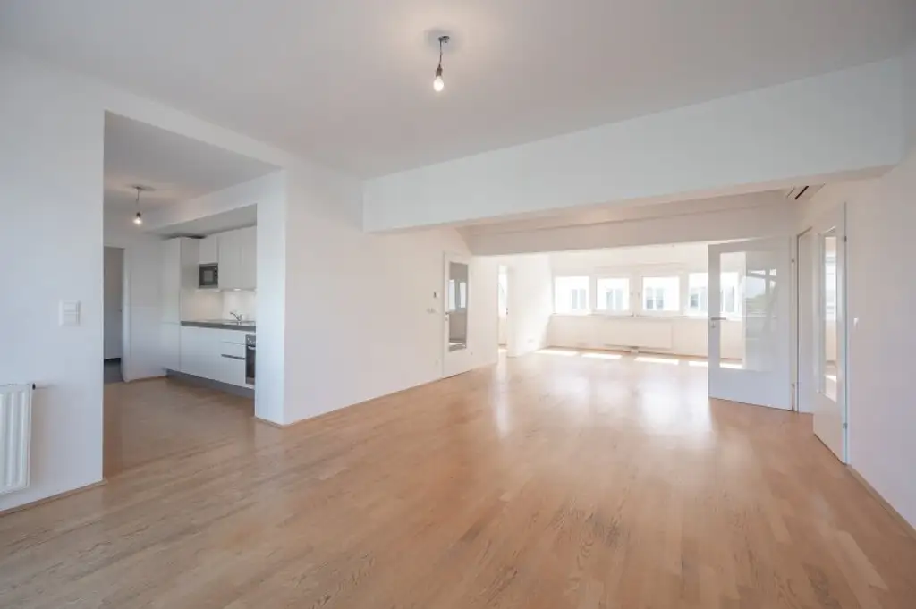 ++NEU++ Fantastisch aufgeteilte 4 Zimmer DG-Wohnung in absoluter Bestlage des 09. Bezirks - Viktor Frankl Park / Mariannengasse. +++ Dachterrasse! ++++