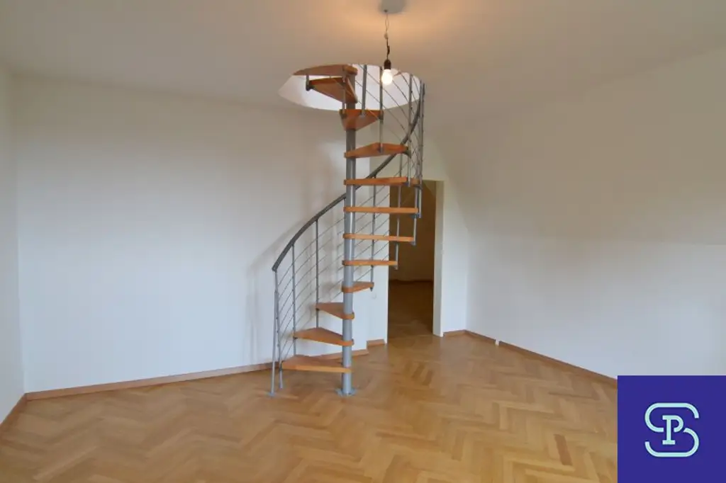 Sanierte 109m² DG-Wohnung mit Galerie Nahe Lainzer Tiergarten - 1130 Wien