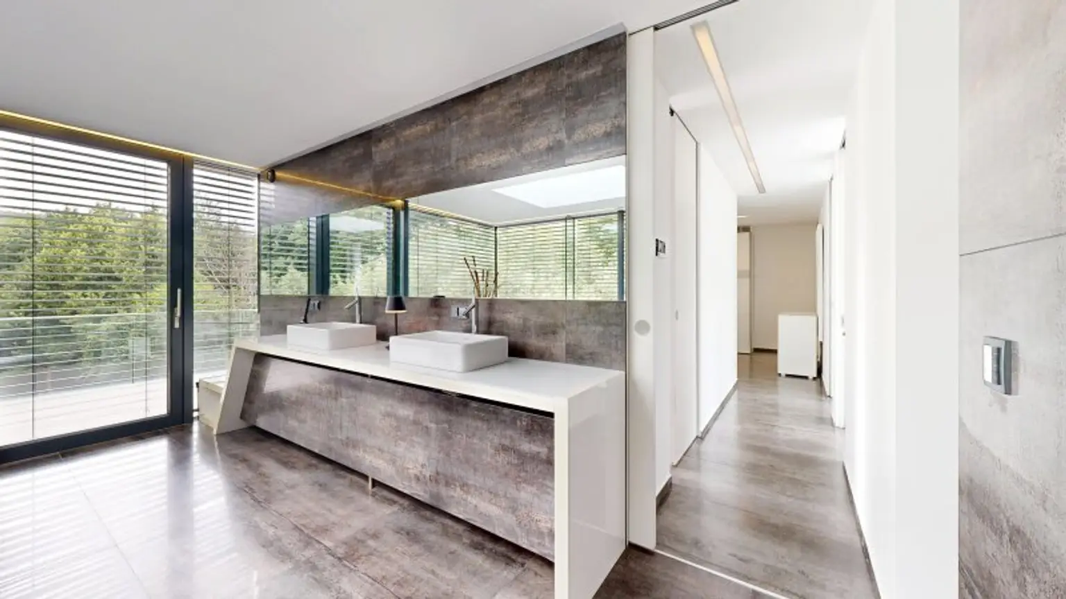 Luxusvilla mit Infinitypool in absoluter Ruhelage in Hinterbrühl – Exklusives Anwesen mit Top-Ausstattung