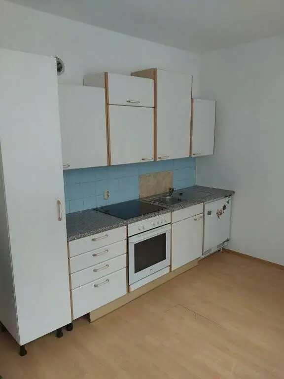 Provisionsfreie Garcionerre mit Ess-Küche und Loggia in TU-Nähe - Koßgasse