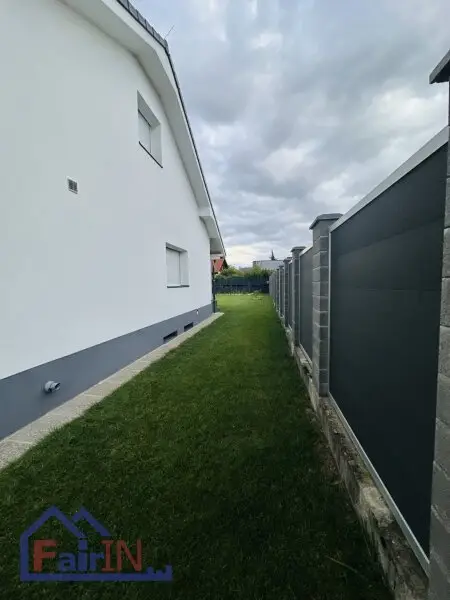 Traumhaus in Sollenau: Gepflegtes 140m² Heim mit Garten, Garage!