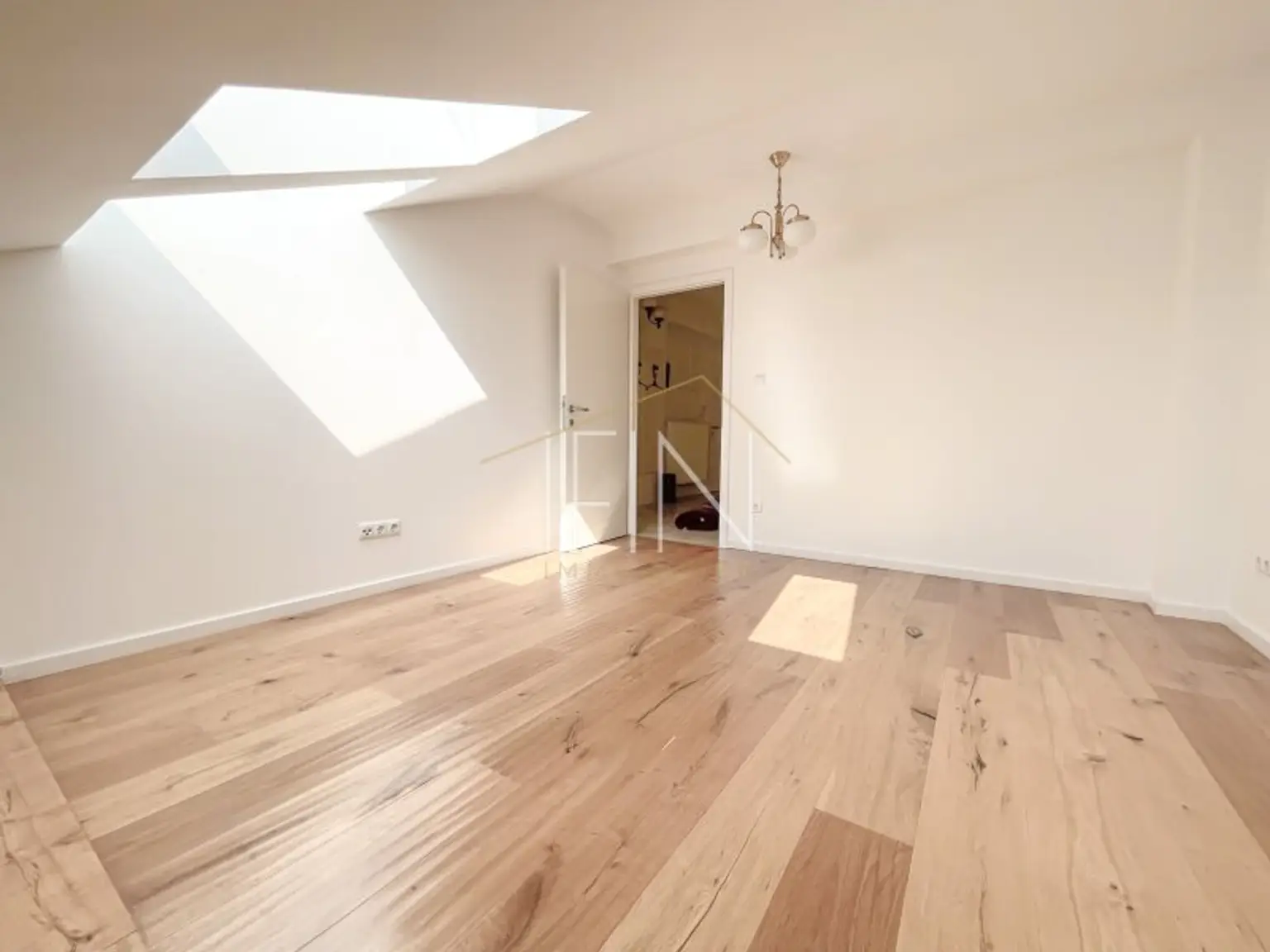 Stylische 5-Zimmer Wohnung im Herzen von Bruck