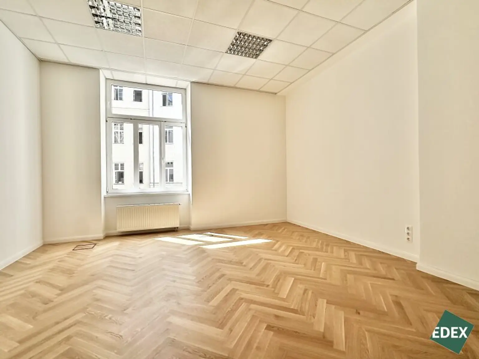 Erstebezug nach Sanierung! Modernes Büro Nähe Schwarzenbergplatz!