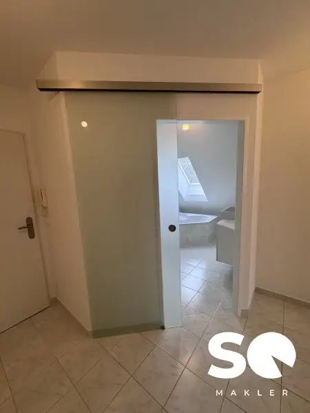 # SQ - HELLE, RUHIGE 2 ZIMMER DG-WOHNUNG INKL. TERRASSE - NÄHE RIVERSIDE - 1230 WIEN - TAG DER OFFENEN TÜR: 31.10.2025 14:00-17:00