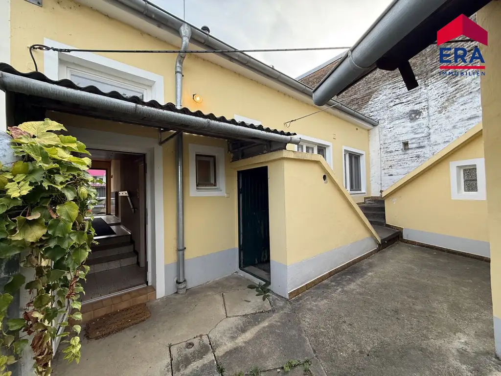 2130 Mistelbach - Einfamilienhaus mit uneinsehbarer Innenhof kleinem Stadl und diversen Nebenräumen!