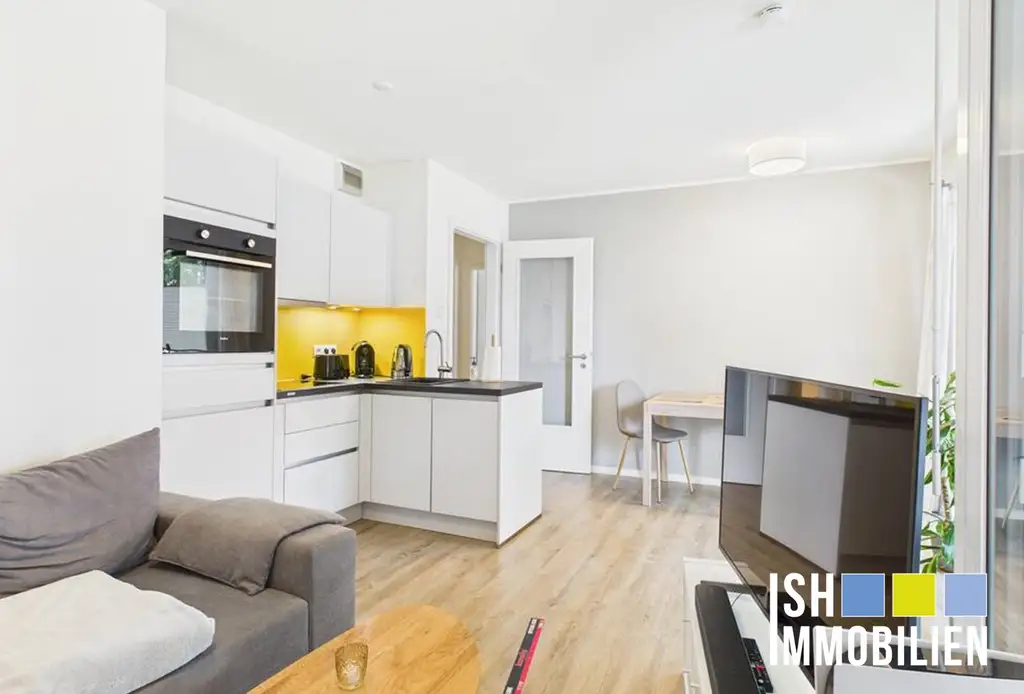 STADE-CAMPE: 2-Zimmer-Wohnung im 1. OG mit Loggia