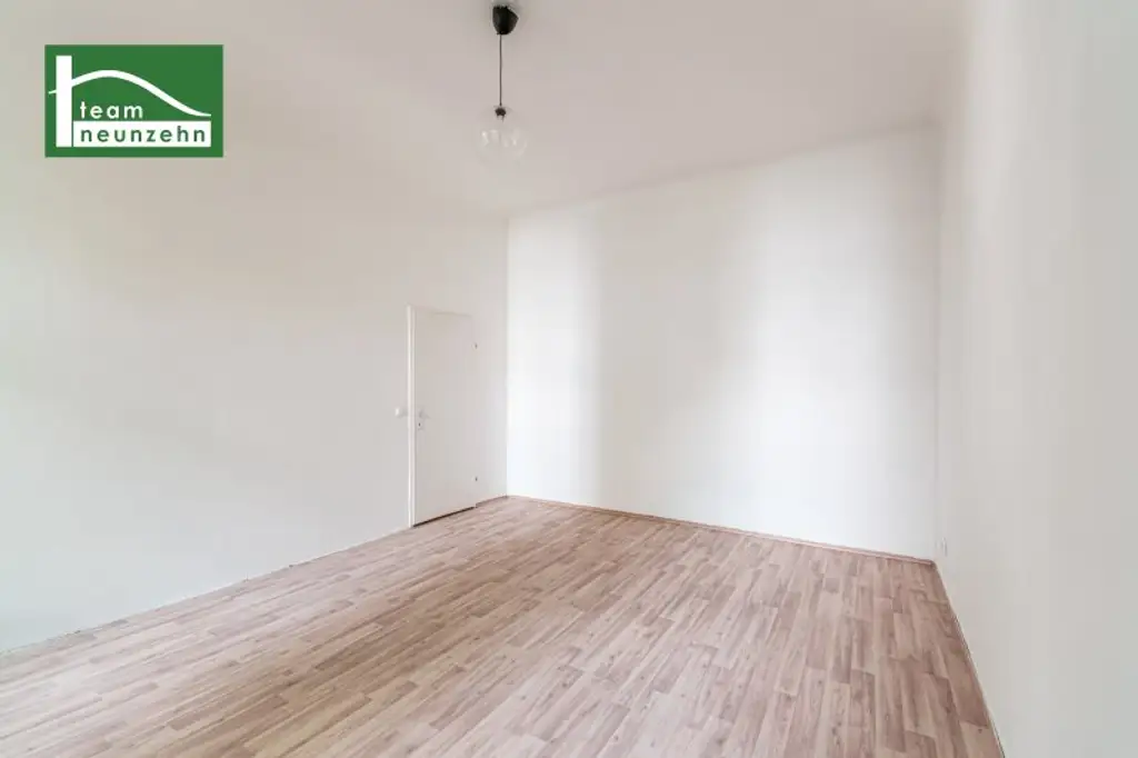 Ideal WG geeignet! Innenhof gerichtete Altbau-Wohnung nahe U4 und U6 in Sechshaus!