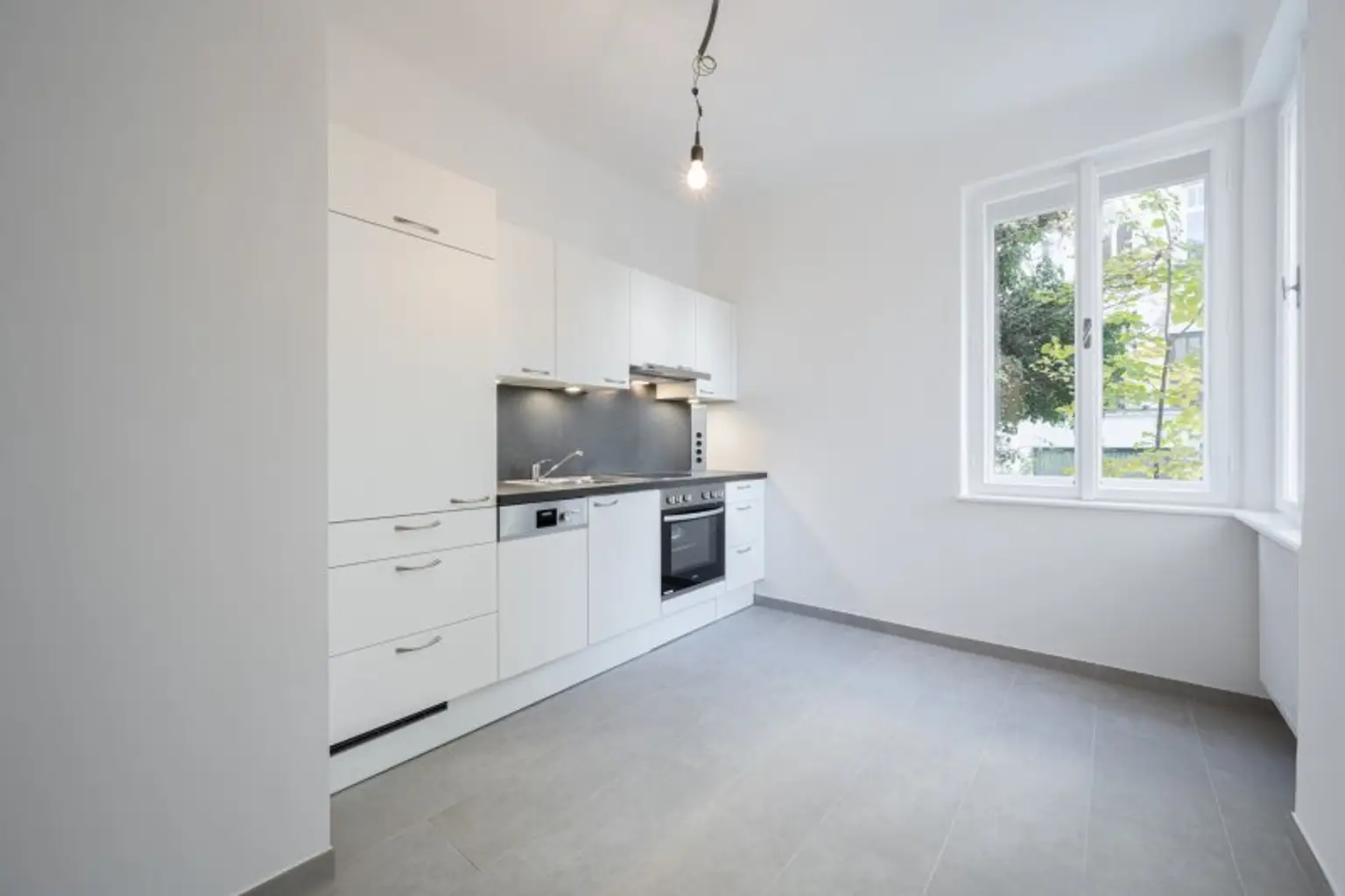 Küche mit Raum für Essplatz