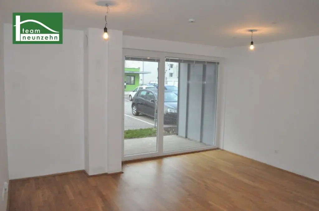 Lichtdurchflutete 4-Zimmer-Wohnung mit privater Außenfläche