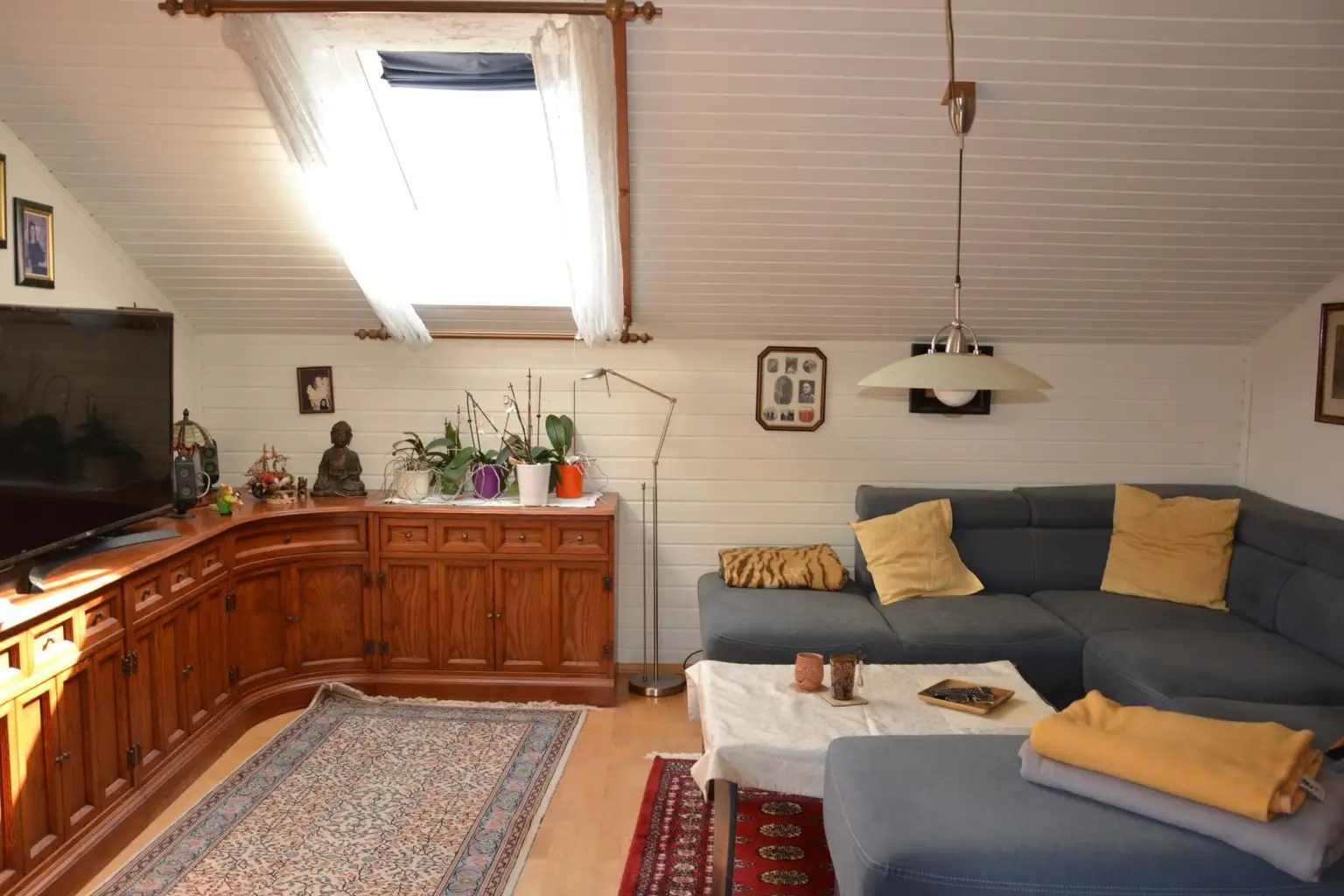 Wohnzimmer DG