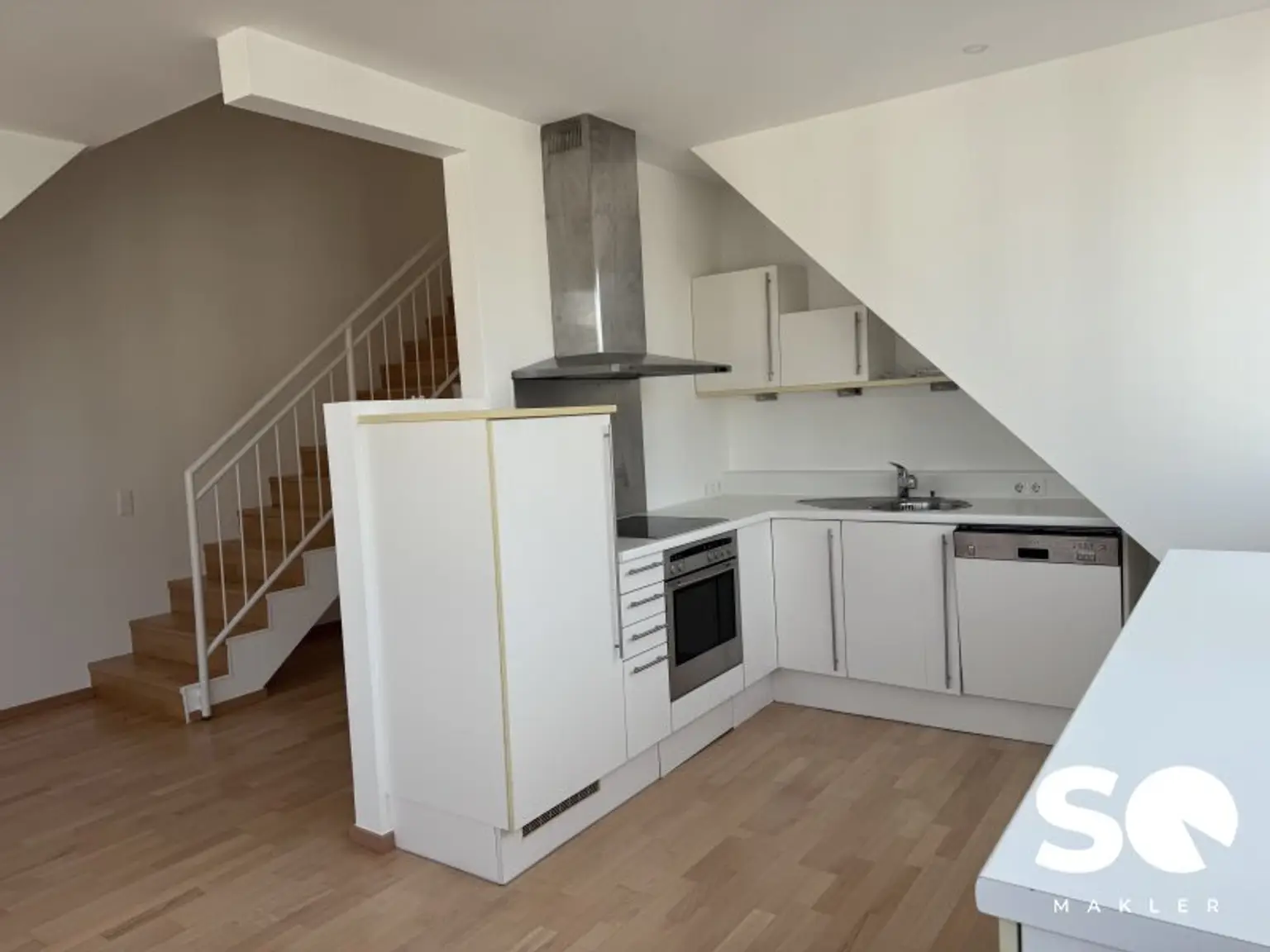 # SQ - HELLE, RUHIGE 2 ZIMMER DG-WOHNUNG INKL. TERRASSE - NÄHE RIVERSIDE - 1230 WIEN - TAG DER OFFENEN TÜR: 31.10.2025 14:00-17:00