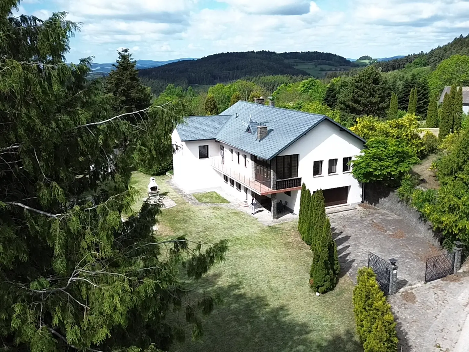 Aussenaufnahme Haupthaus
