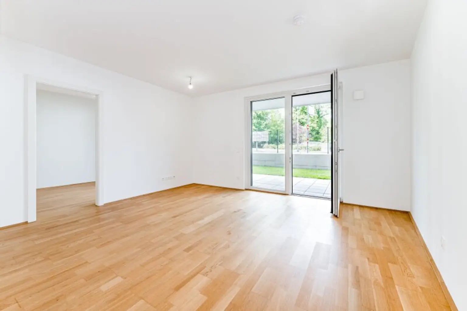 Erstbezug ab November! Gartentraum! 2-Zimmer-Wohnung im 13. Bezirk zu vermieten!