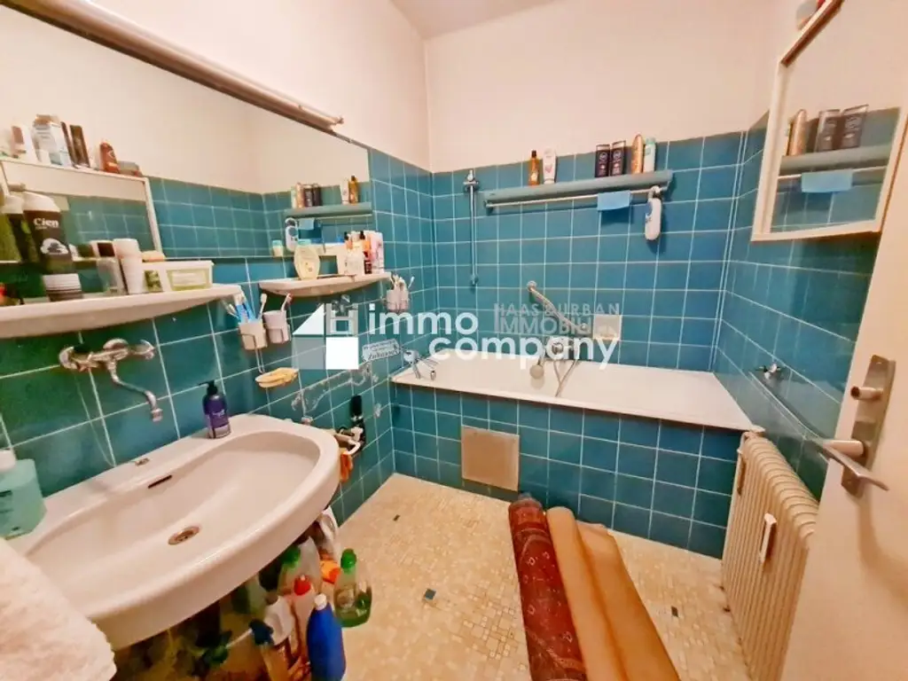 Wels : Phantastische 5 Zimmer Eigentumswohnung mit Westloggia !