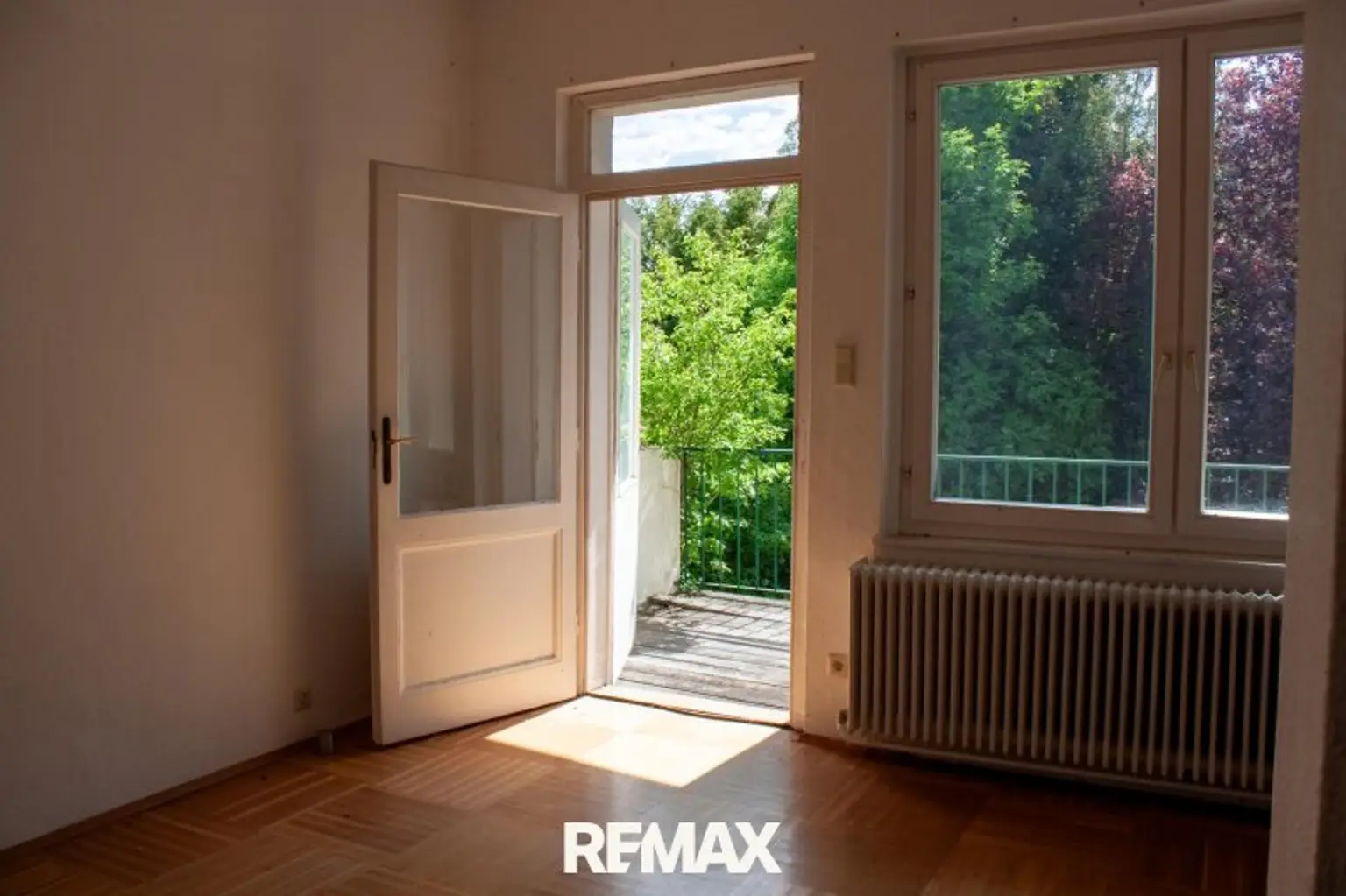 OG Zimmer 4 mit Ausgang zur Terrasse