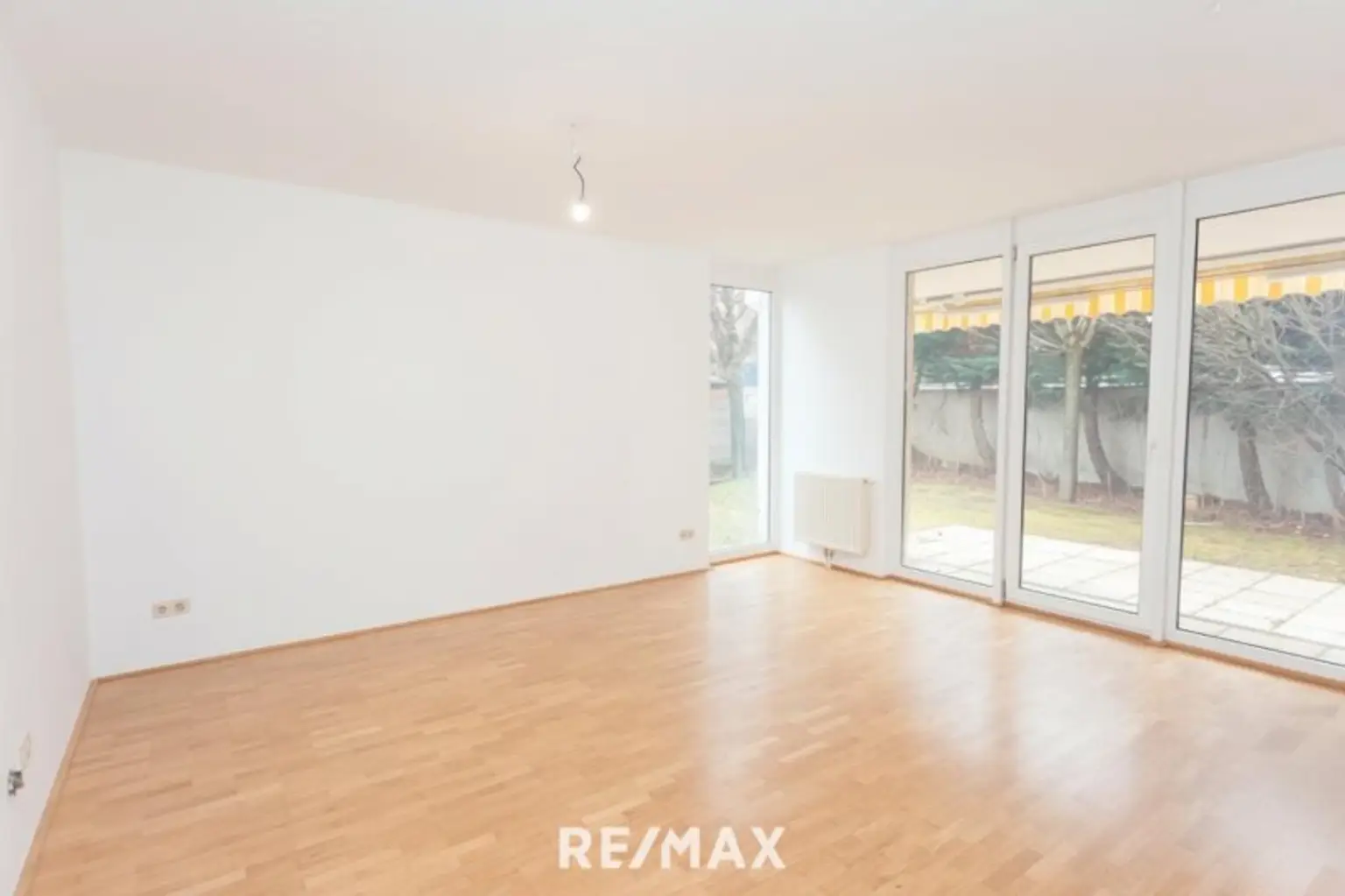 Wohnzimmer mit Terrassenausgang